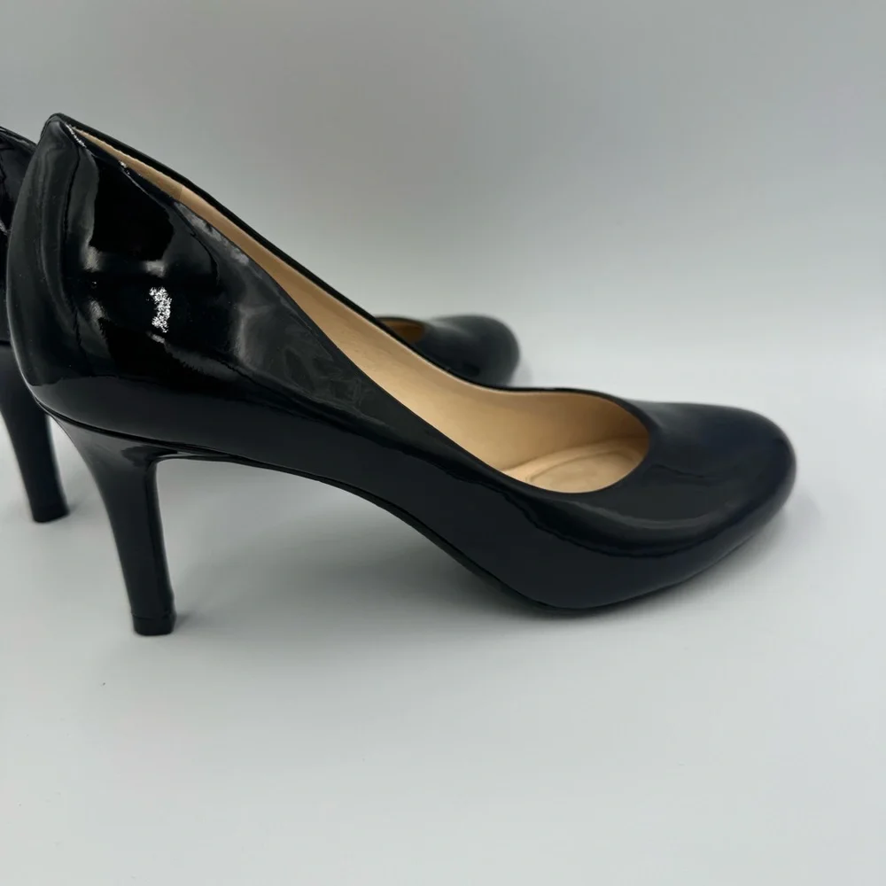 Elegant Navy Patent Leather Heels size 9.5